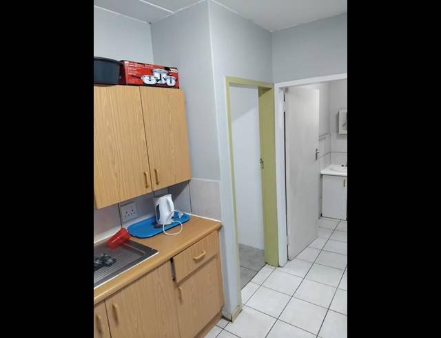 2 BEDROOM PROPERTY TO RENT IN KANNONIERS PARK